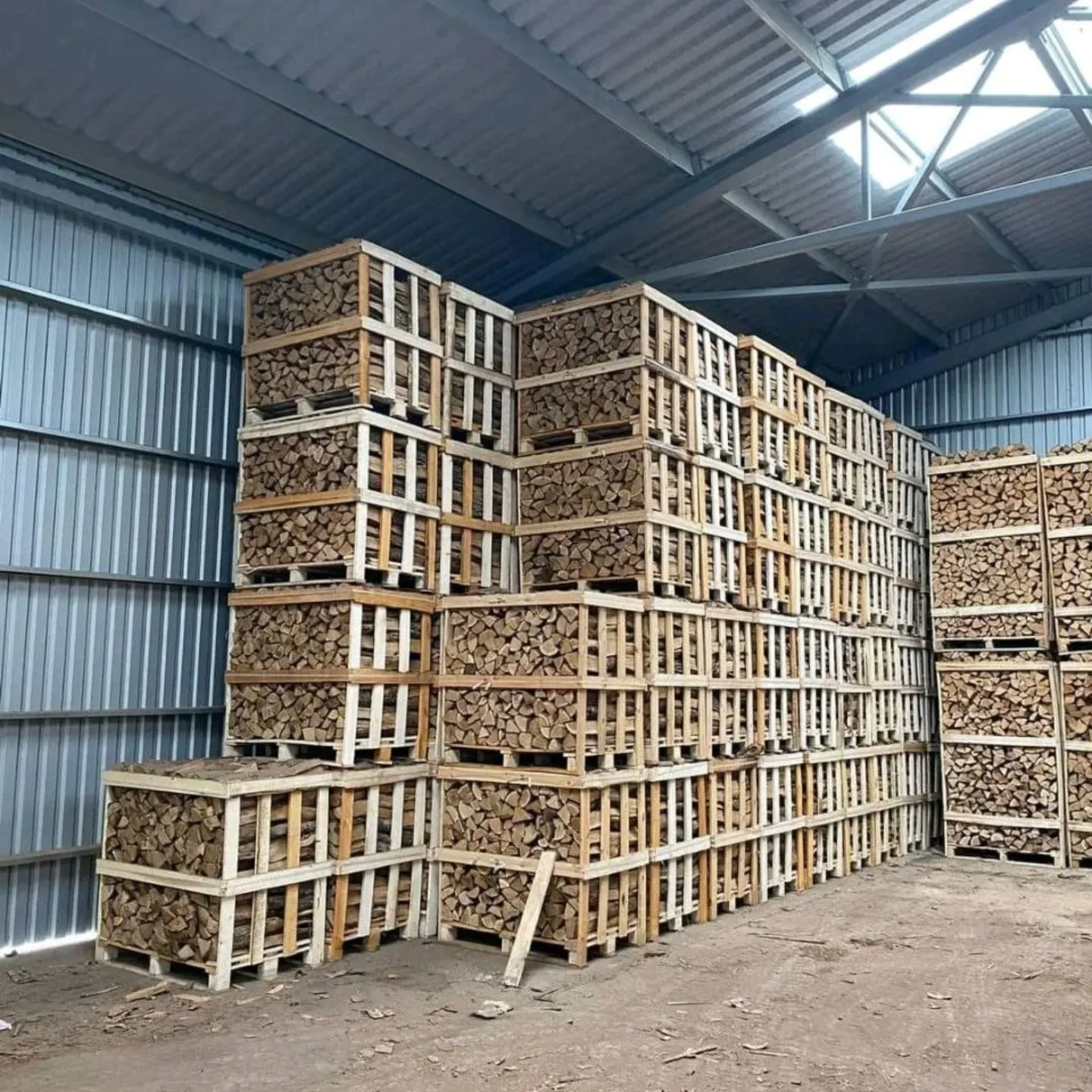 Softwood firewood logs shrink-wrapped on pallet for export