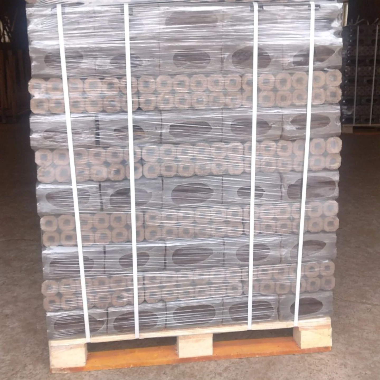 RUF-format rectangular wood briquettes packaged for wholesale