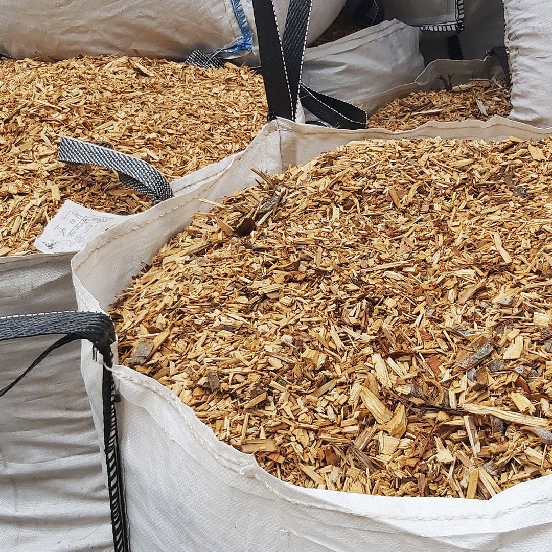 Wood chips in big bags for biomass energy, wholesale supply